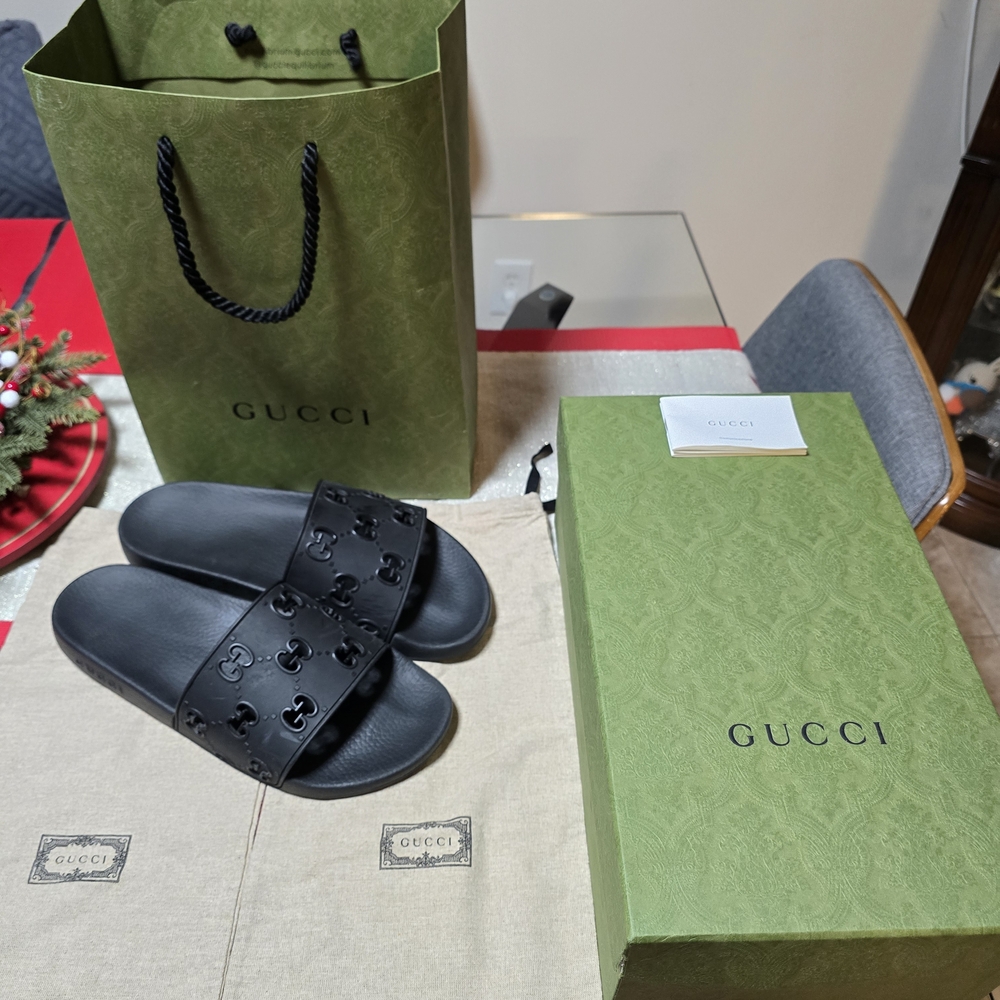 Black Gucci Pursuit Rubber GG Pool Slide Sandals. (Size 12) Full Set
